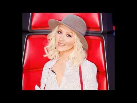 Video: Christina Aguilera Prvič Pokaže Sina Maxa