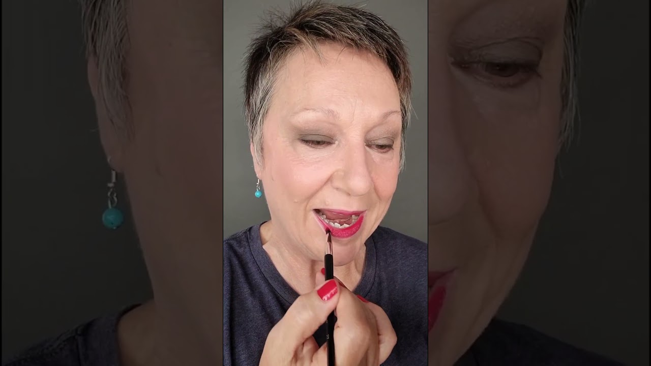 This lip combo worked harder than my Spanx tonight💋