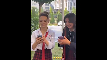 ليلى بضحك ايكيم ب الكواليس يجننوا مسلسل اسمعني 