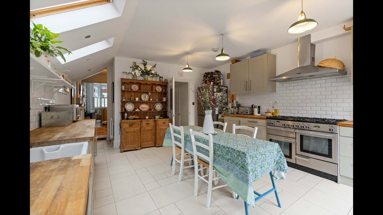 Burns Road, London NW10