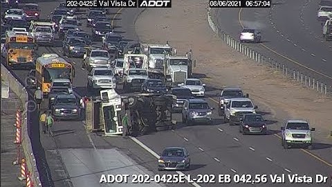 Rollover crash blocking traffic along Loop 202 Santan