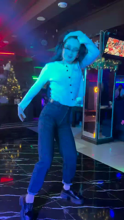 Birinchi marta tungi klubga borgan dugonang 😅 Paris Club | Toshkent #tungiklub #uzbekistan #shorts