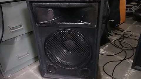 Receiver Gradiente DPR 200 tocando 2 caixas de 15 350 W   e Drive piezo  para médio agudo