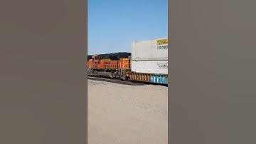 BNSF 7597 & BNSF 9088 MID DPU STACK TRAIN