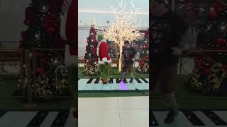 Cosplay Grinch Christmas In Boulevard Shopping Londrina.