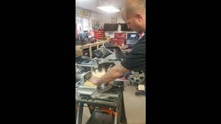 MAXIMUM Dual-Bevel Sliding Mitre Saw video review by Mike