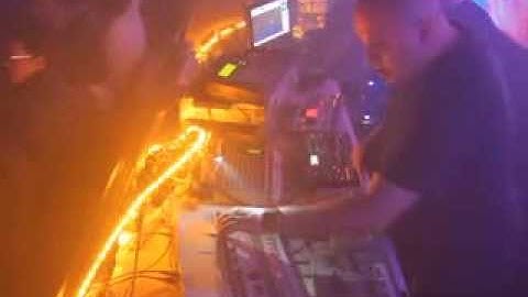 Honeysmack live PA with 909 303 202 A4 MD MPC