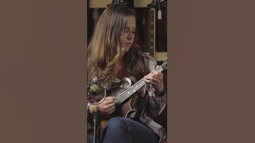 Thumbnail of You should learn this Classic Tune! w/ Sierra Hull