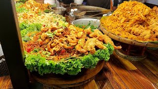 Bangkok Street food - 2020 | Amazing Seafood, Pad Thai, Fish Balls | Bangkok Thailand 2020
