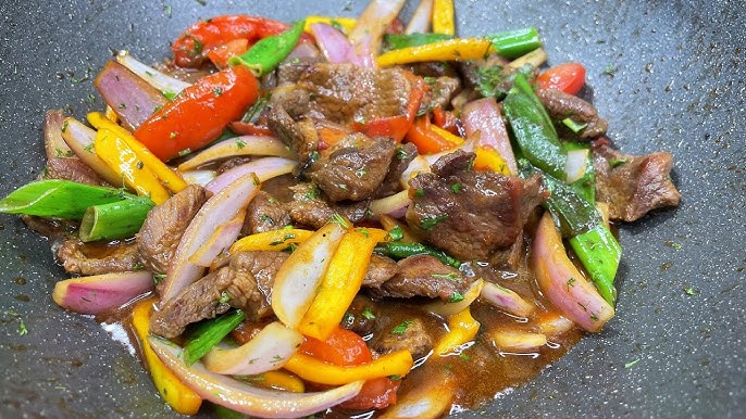 Lomo Saltado | Leckeres Pfannengericht mit Fleisch und Gemüse - YouTube