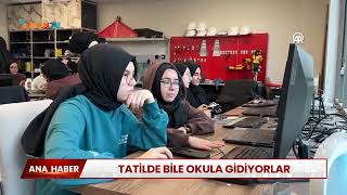 Tatilde Bile Okula Gidiyorlar