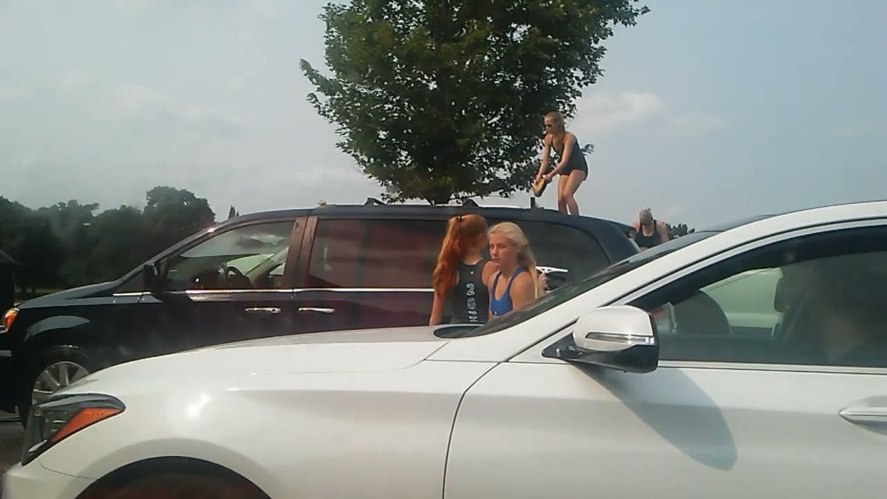 I Went To The Blaine Cheerleader Car Wash Youtube