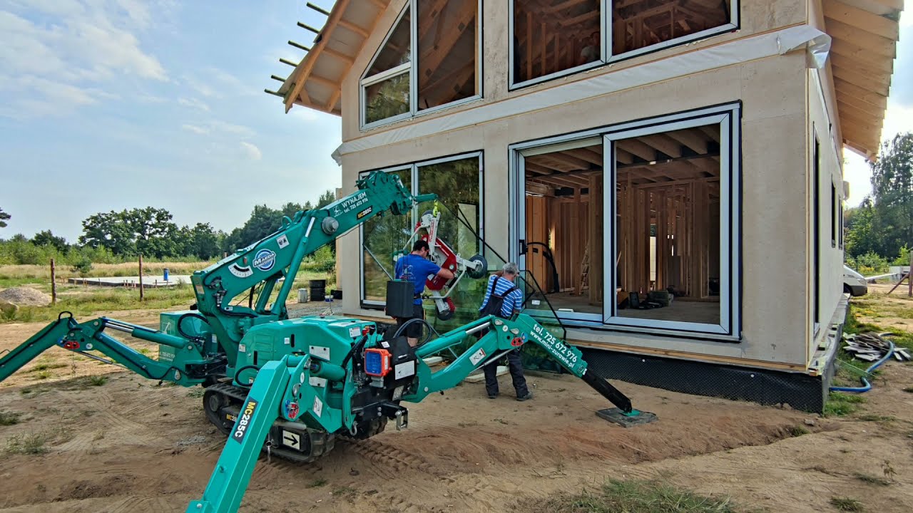 Home Koncept 66 2g dzień 7 Dom szkielet drewniany-montaż okien