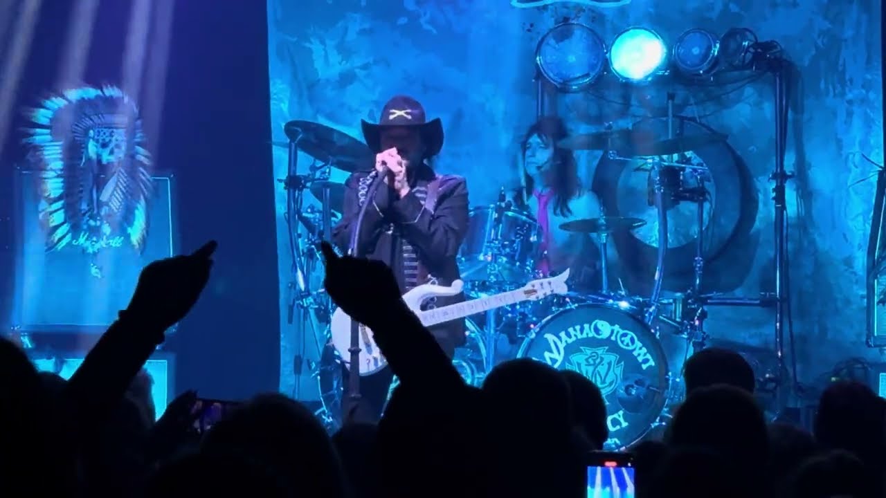 Wanastowi vjecy & Doctor Victor -  Svět je mami dokonalej kraj , DK Mlejn 2024