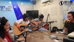 DiSoSor HIVI! - Ayo Mama (cover) live dari studio 97.5 FM Motion Radio  - Durasi: 3:56. 