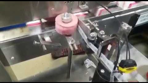 Labeling machine for Mono Cartons, .Boxes Track And Trace Label Applicator