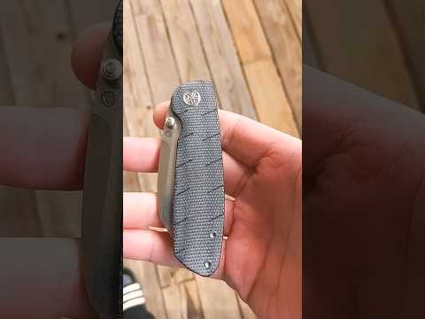 Knife Flickin'