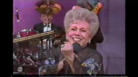 MARÍA LUISA LANDÍN canta QUE TE VAYA BIEN con el compositor FEDERICO BAENA (ECO, 1990)