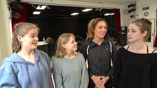 Mit Sarah (15) durch die Stage School Hamburg | Musical | Musicalausbildung | Dokumentation