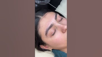 Brow Wax on these Beautiful Brows 🤍 #browmapping #browwax #browtutorial #eyebrows #eyebrowtutorial