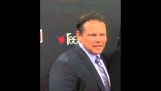 Kevin Chapman Interview
DVDsnapshot.coms interview with KEVIN CHAPMAN, co-star of the hit CBS show PERSON OF INTEREST! Visit DVDsnapshot.com for more reviews, news, interviews, and giveaways! Kevin Chapman Interview