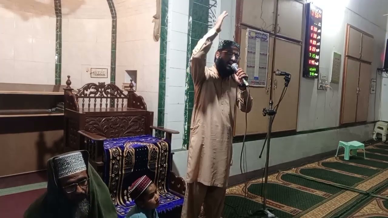 حافظ ہدایت اللّٰہ بن سعید الرحمن تونسوی صاحب شانِ علی المرتضیٰ رضی اللّٰہ عنہ پرکلام پڑھتے ہوئے 