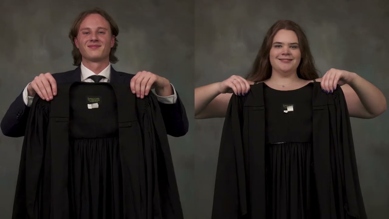 University Of Newcastle Graduation Gowns | UoN Gowns