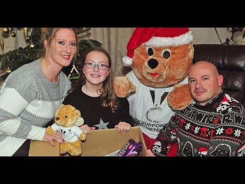 sunday-people-readers---and-lollipop-lady---give-christmas-boost-to-veteran