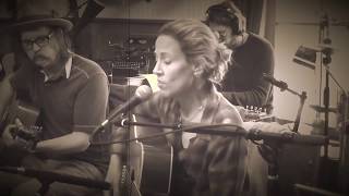 Watch Sheryl Crow Peace Be Upon Us video