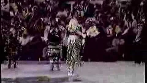 Pow wow Native American Indian Jingle dance 2 - Cl...