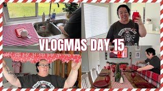 VLOGMAS 2023 | DAY 15 | THE LEGS ARE OUT | THE HOUSE IS CLEAN & IKEA SWEDISH MEATBALLS FOR DINNER
