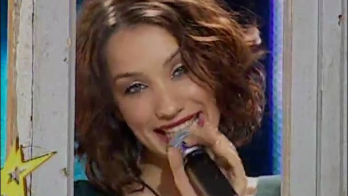 Ayollar yigitni kunnilingus qilishga majbur qilishdi.