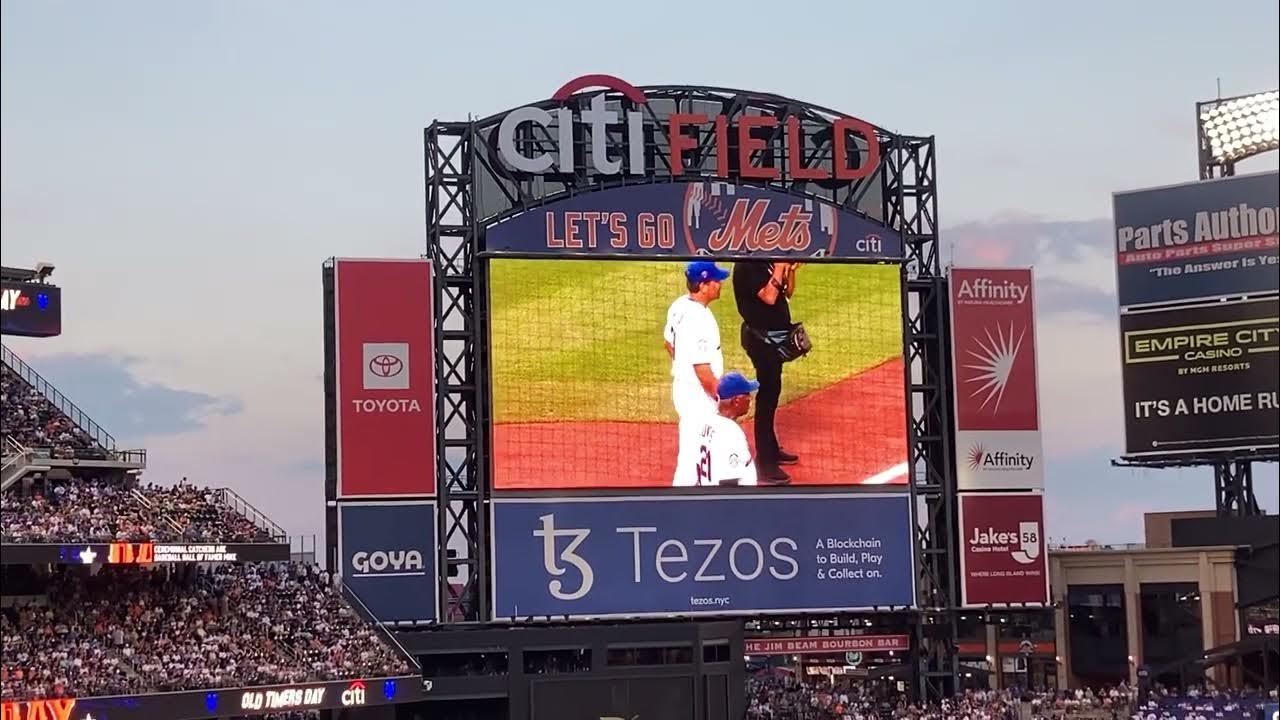 NY Mets Old Timers Day Ceremonial First Pitch Mike Piazza, Cleon Jones