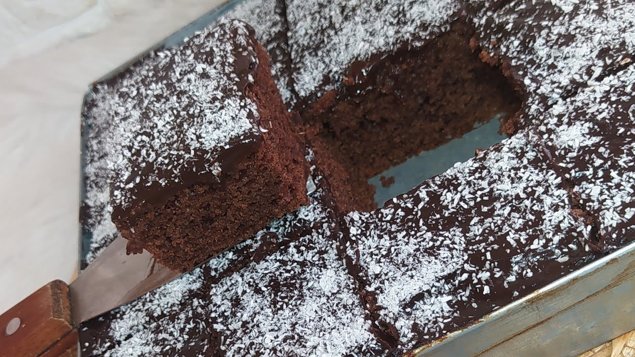 احبسي✋ بركاي متضيعي فل البيض ❌ نوضي حالا فرحيهم بهاد الكيكة بدون بيض ولا شوكولا ولا زبدة حجم عائلي 🤤