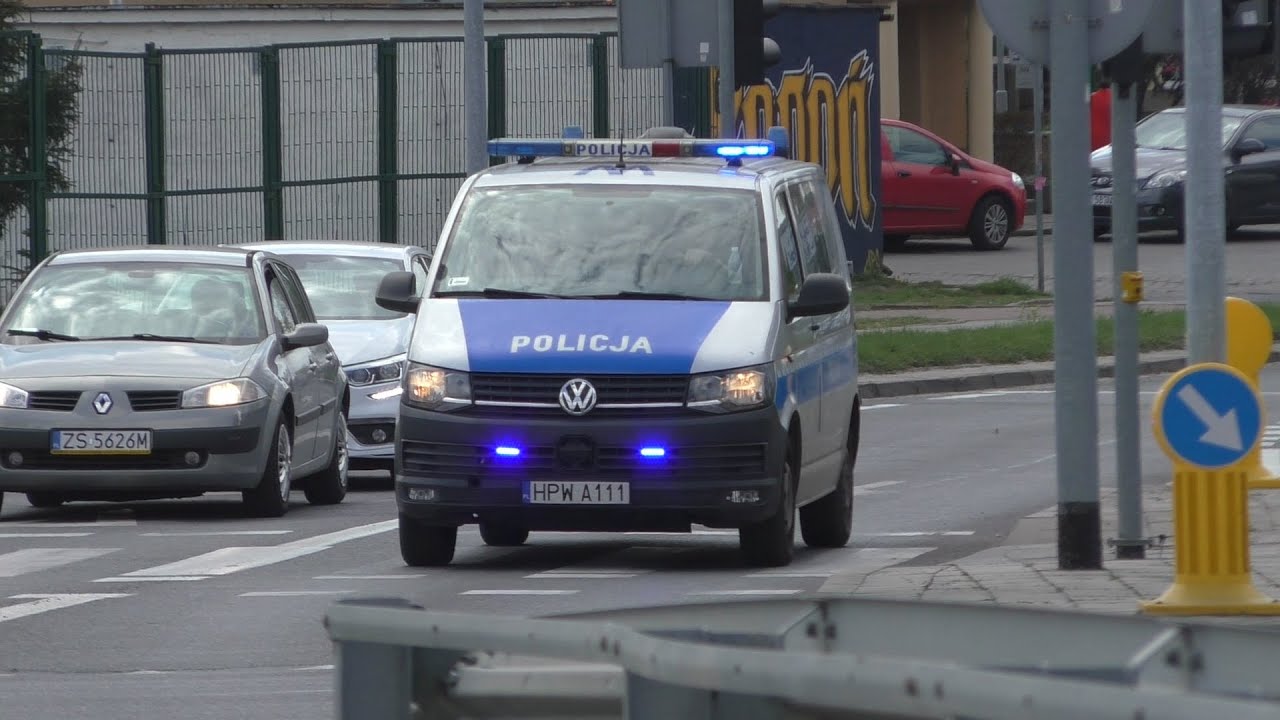 Polizei Stettin Einsatzfahrt wail + yelp + hi-lo