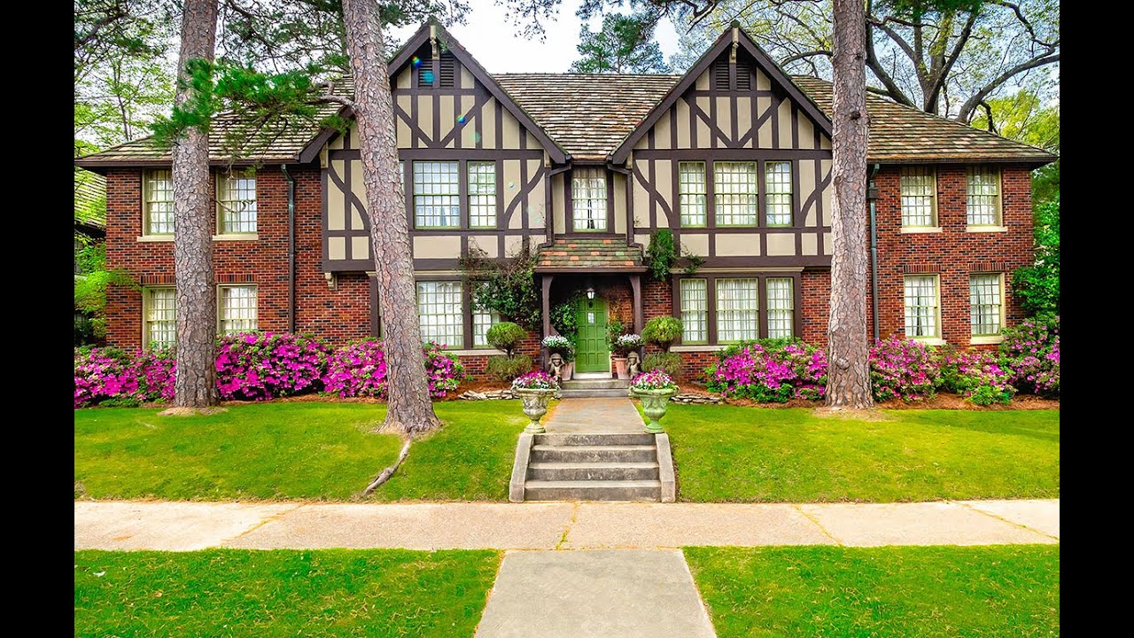 FOR SALE 1523 Peachtree Street, Belhaven Historic Neighborhood