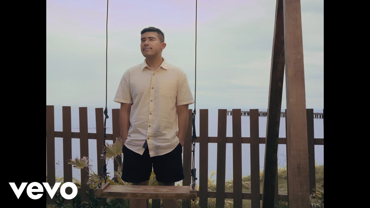 Hale - So Far Away (And Out of Sight) (Official Music Video)