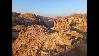 Vent'anni di scavi a Petra: da capitale ellenistica a città romana di provincia
