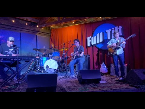 Tracorum "Cabbage Alley" by The Meters Live from Full Tilt Studio