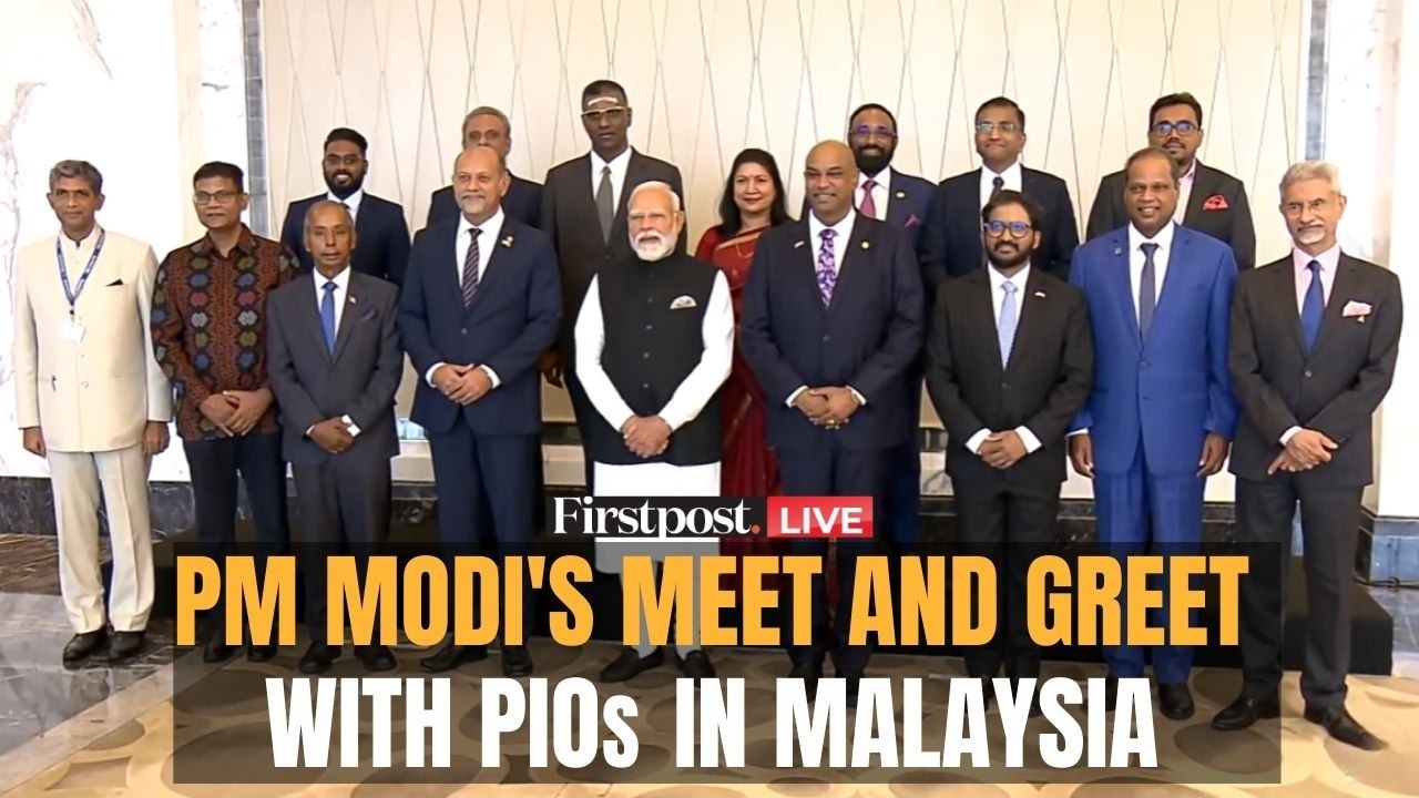LIVE: Indian PM Narendra Modi PM Modi Meets Persons of Indian Origin (PIOs) During Malaysia Visit