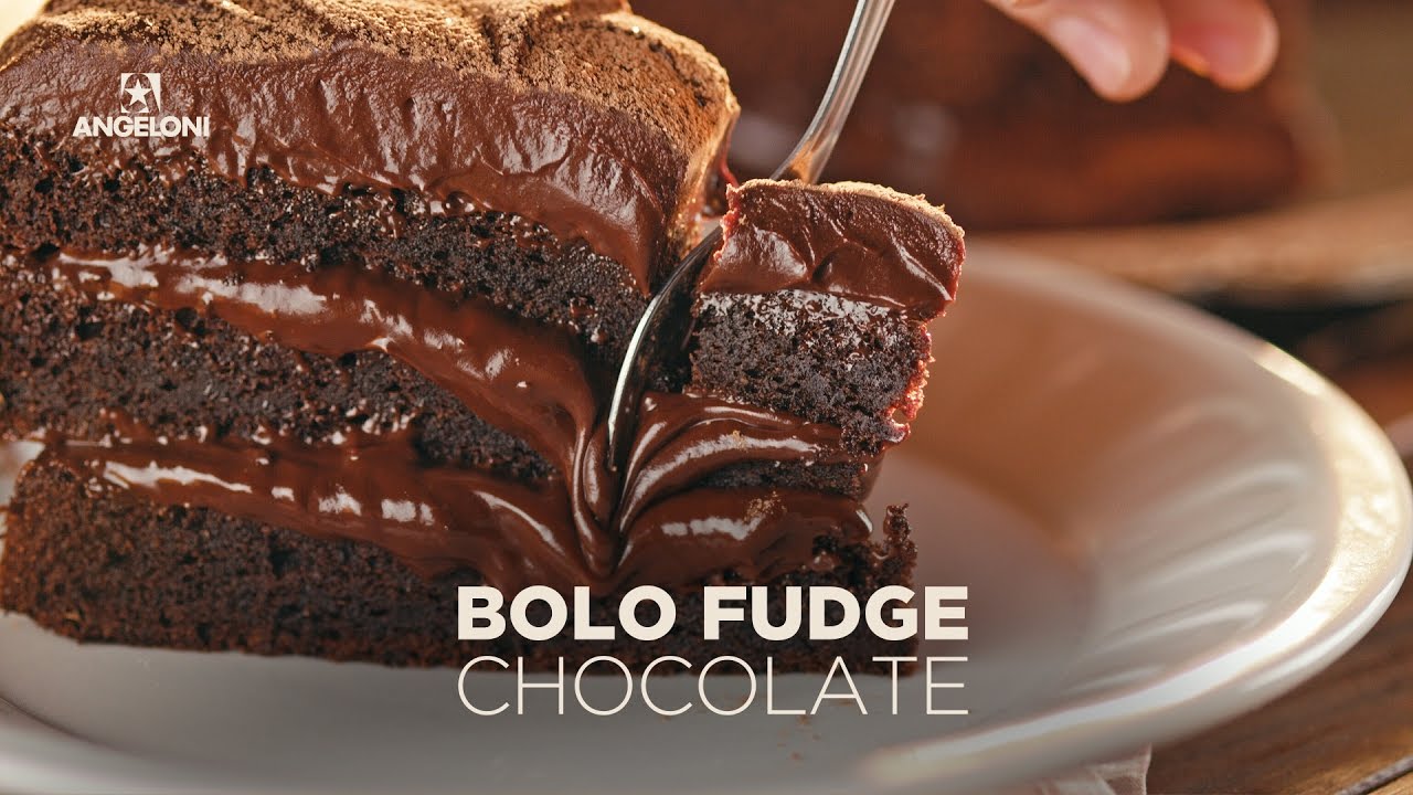 Aprenda a fazer o bolo fudge em três camadas YouTube