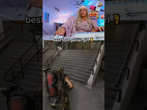 he had to go 🫩 #twitchstreamer #arcraiders #gaming #arcraidersgameplay #gamergirl