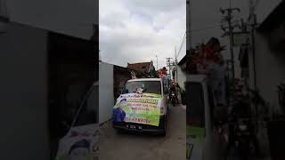 Arak2an pada saat pendaftaran PILKADES
