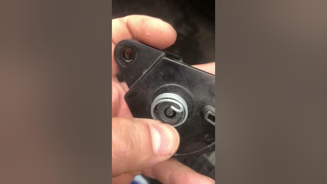 Ремонт ручки открывания капота Форд Мондео 5 - YouTube