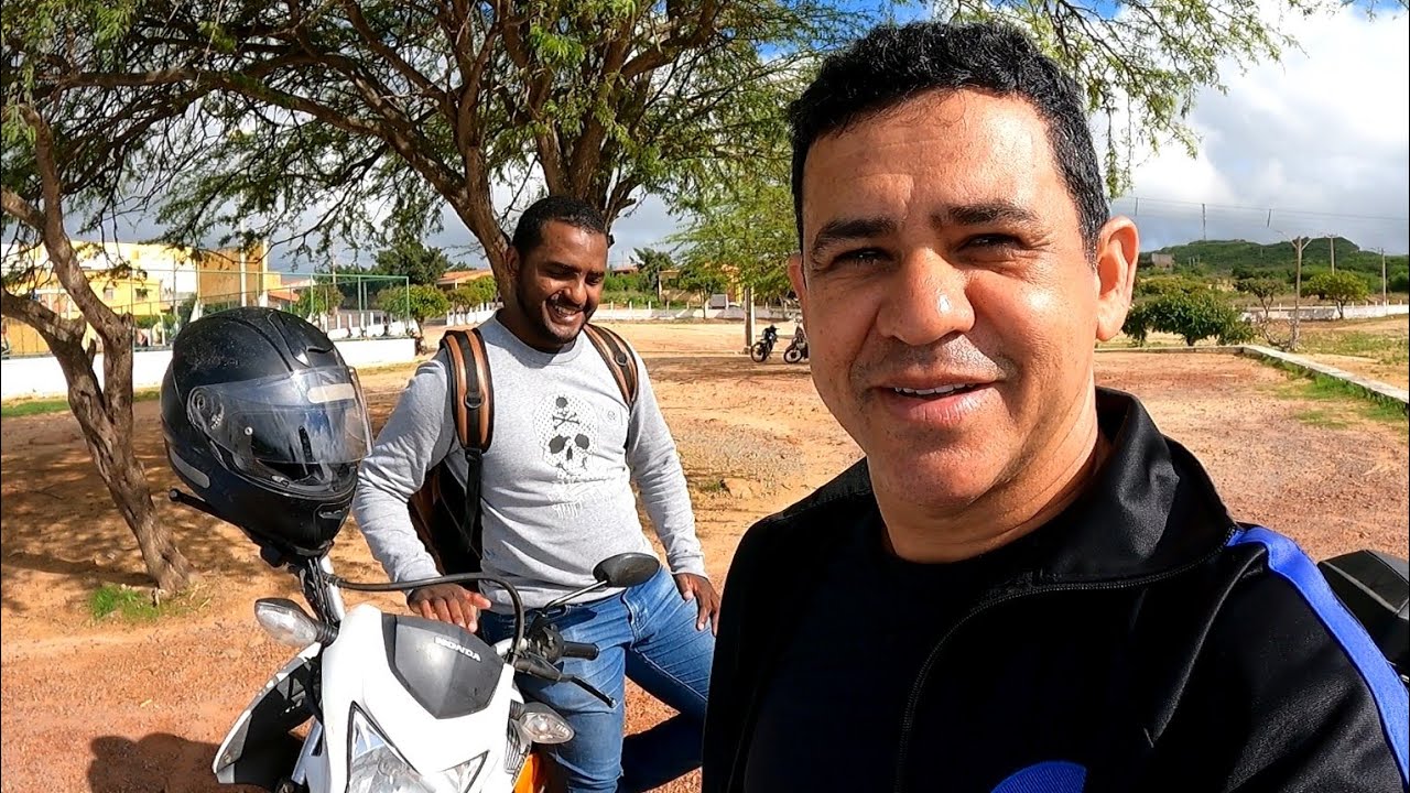 VIAJEI PRA SETE CIDADES NO PIAUÍ "Conheci uma floresta de pedras" Saindo de CARNAUBAL/CE