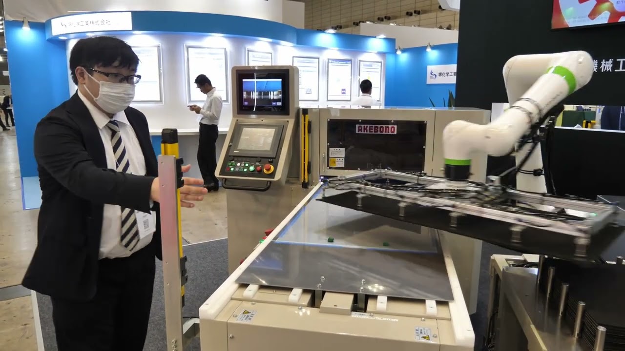 協働ロボット | 周辺装置 | 製品紹介 | 曙機械工業株式会社 | 抜型裁断
