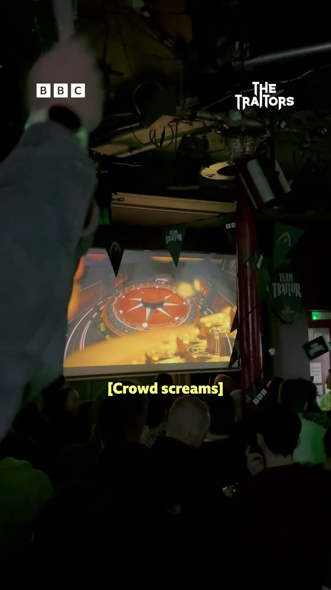 Linda welcomes The Traitors fans to the finale watch party - BBC