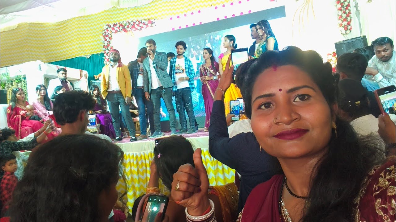 Kusum gorakhpuriya is live!