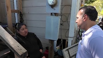 Woman chooses to self-deport after ICE raid