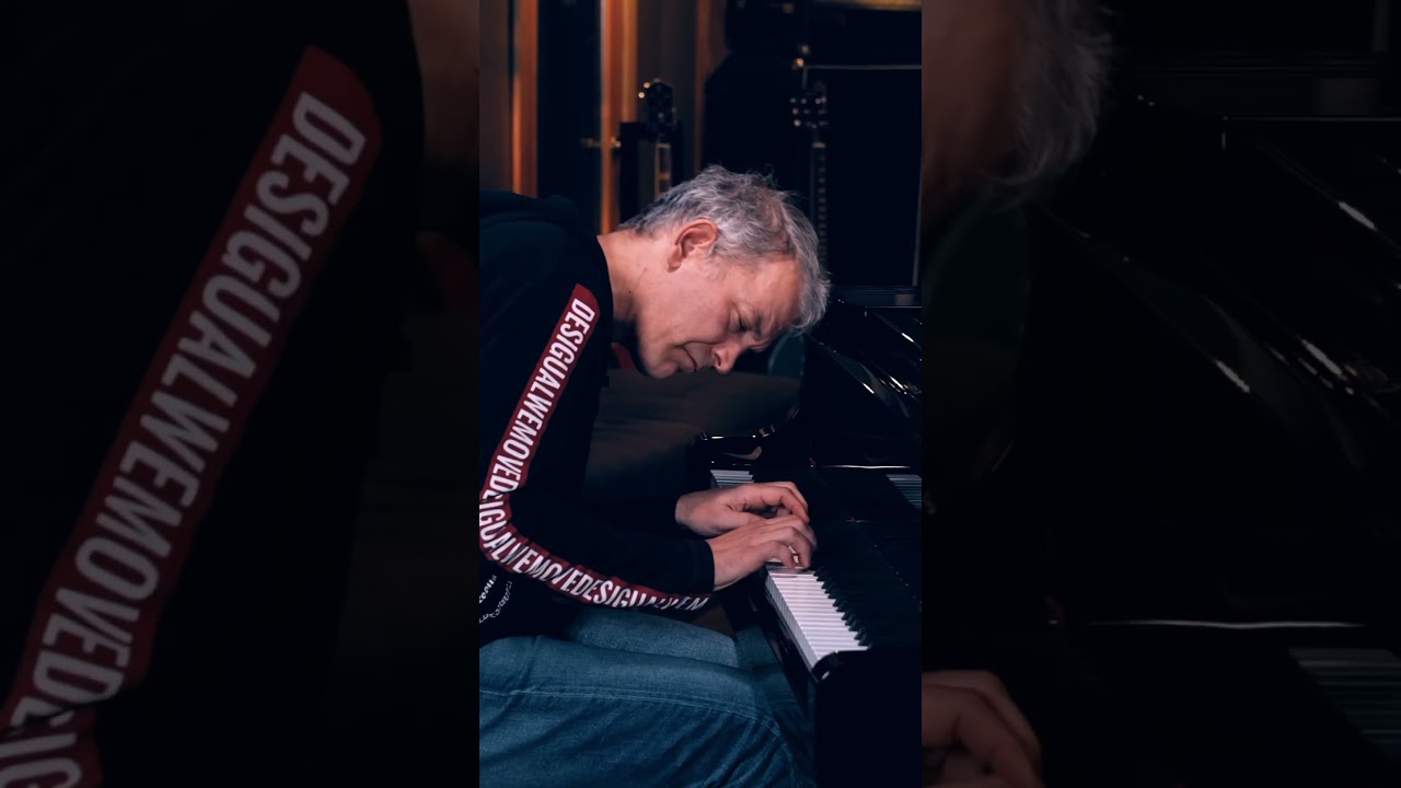 YouTubeでBrad Mehldau improvising on “Hey Joe” #piano #bradmehldau #jimihendrix #shortsを視聴 YouTubeでBrad Mehldau improvising on “Hey Joe” #piano #bradmehldau #jimihendrix #shortsを視聴